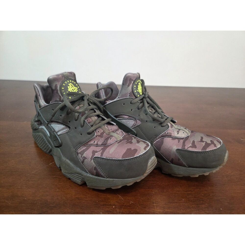 Nike Air Huarache Run SE Camo Gray Black Men’s Size 11.5 AT6156‑300